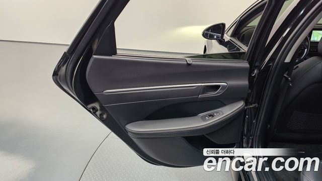Hyundai Sonata 2022 — photo 12