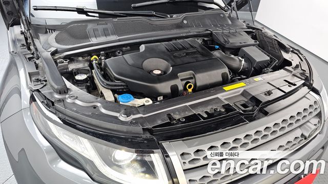 Land Rover Range Rover Evoque 2019 — photo 6