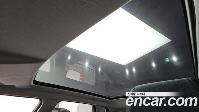 Land Rover Range Rover Evoque 2019 — photo 23