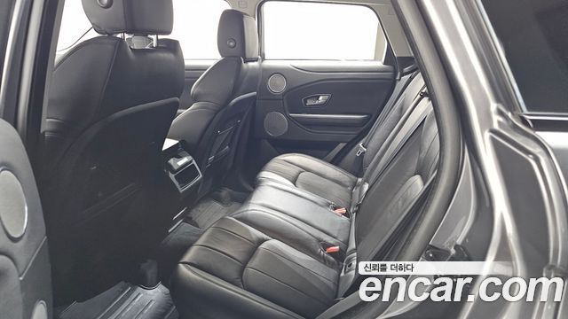 Land Rover Range Rover Evoque 2019 — photo 26