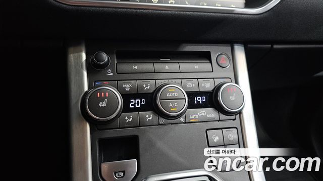 Land Rover Range Rover Evoque 2019 — photo 31