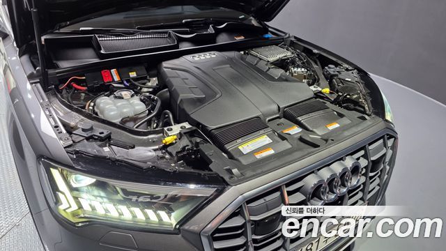 Audi Q7 2021 — photo 6