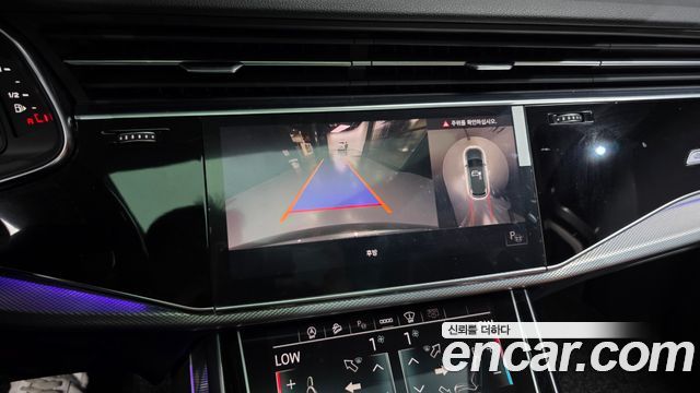 Audi Q7 2021 — photo 15