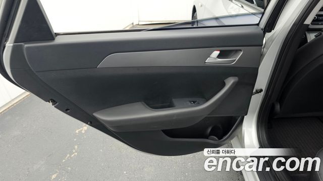 Hyundai Sonata 2016 — photo 15