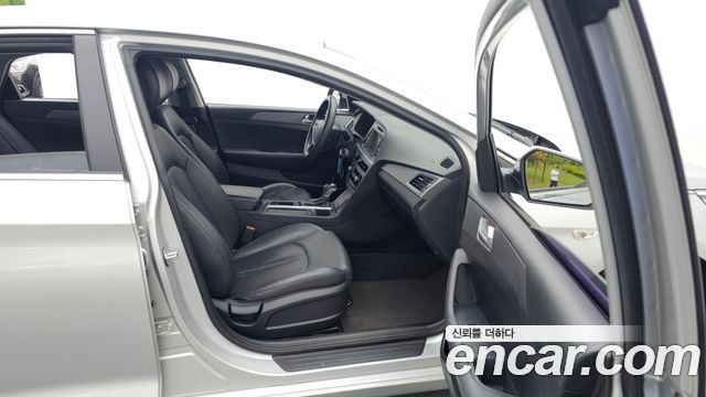 Hyundai Sonata 2016 — photo 16