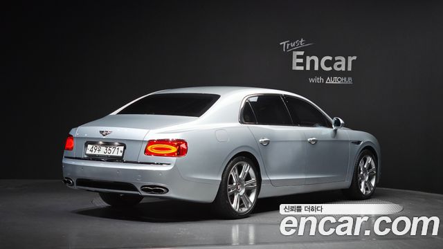 Bentley Flying Spur 2015 — photo 2