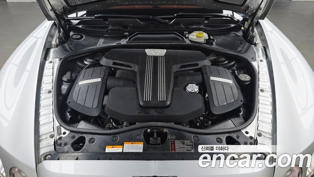 Bentley Flying Spur 2015 — photo 6