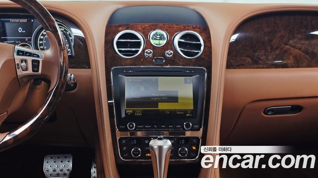Bentley Flying Spur 2015 — photo 19