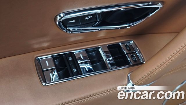 Bentley Flying Spur 2015 — photo 29