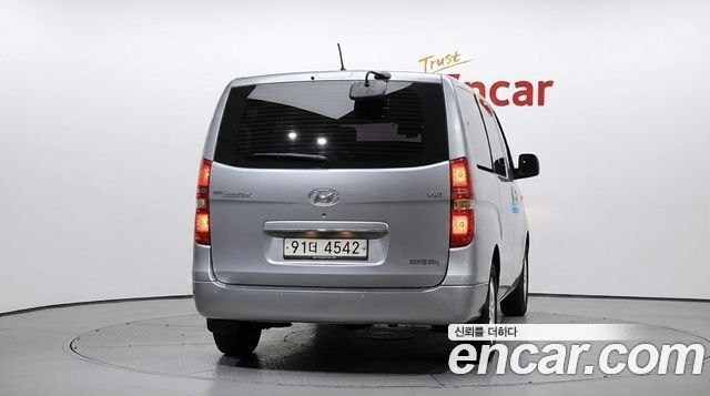 Hyundai Starex 2021 — photo 4