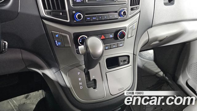 Hyundai Starex 2021 — photo 9