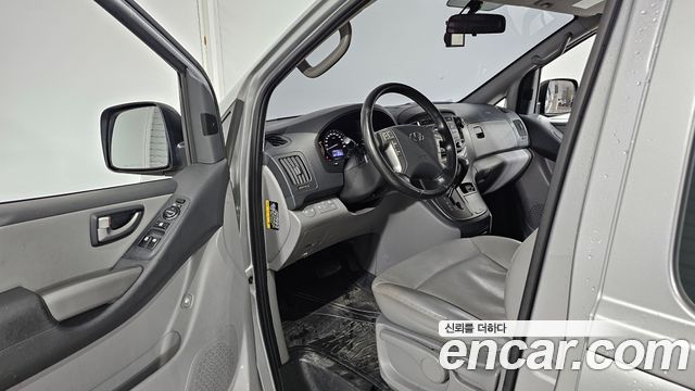 Hyundai Starex 2021 — photo 10