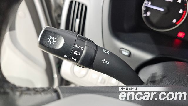 Hyundai Starex 2021 — photo 19