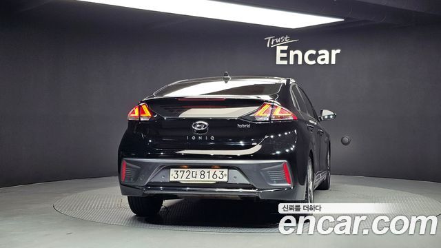Hyundai Ioniq 2020 — photo 4