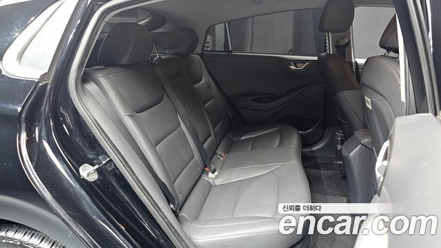 Hyundai Ioniq 2020 — photo 11