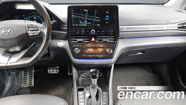 Hyundai Ioniq 2020 — photo 13