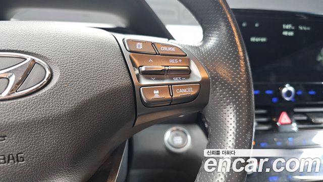 Hyundai Ioniq 2020 — photo 17