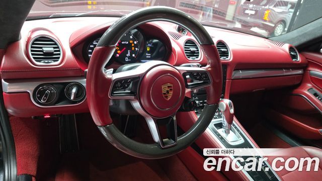 Porsche 718 2019 — photo 12