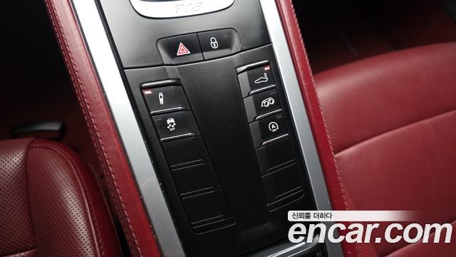 Porsche 718 2019 — photo 15