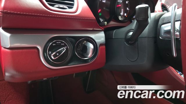 Porsche 718 2019 — photo 17