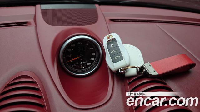Porsche 718 2019 — photo 19
