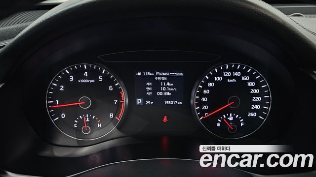Kia K7 2018 — photo 11