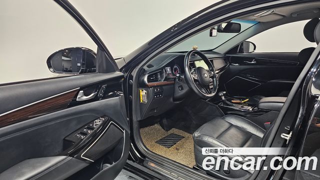 Kia K7 2018 — photo 13