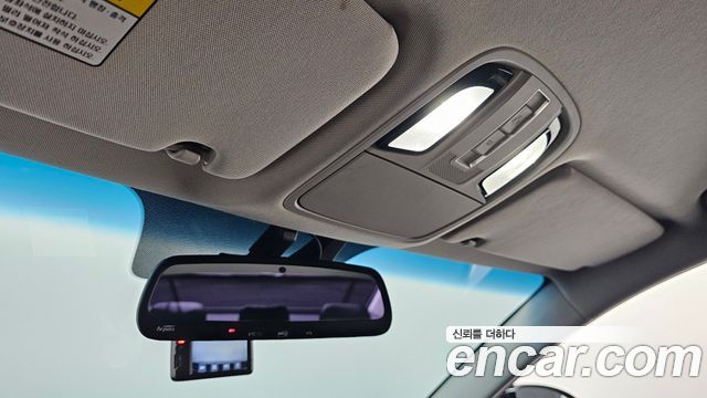 Kia K7 2018 — photo 21