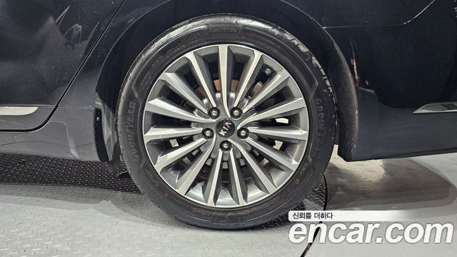 Kia K7 2018 — photo 7