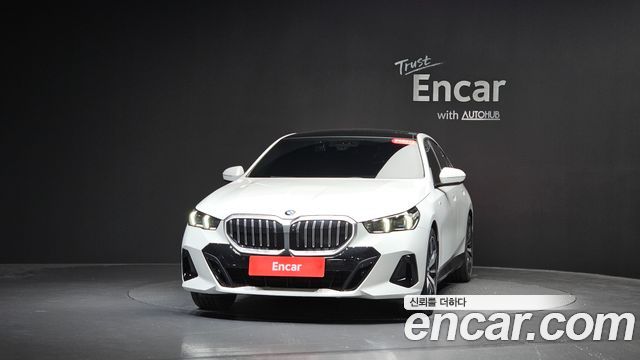 BMW 5-Series 2025 — photo 3
