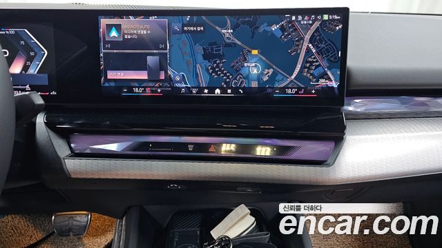 BMW 5-Series 2025 — photo 18