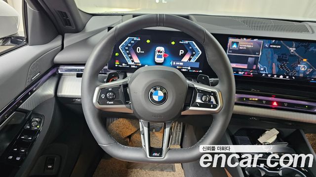 BMW 5-Series 2025 — photo 19