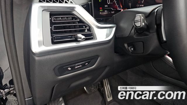 BMW X5 2026 — photo 35