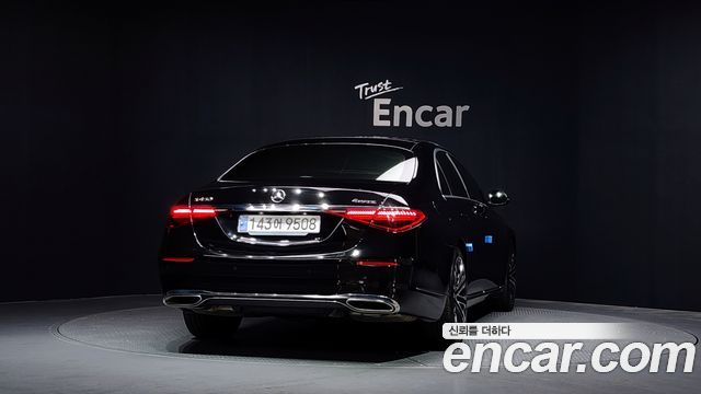 Mercedes-Benz S-Class 2023 — photo 4