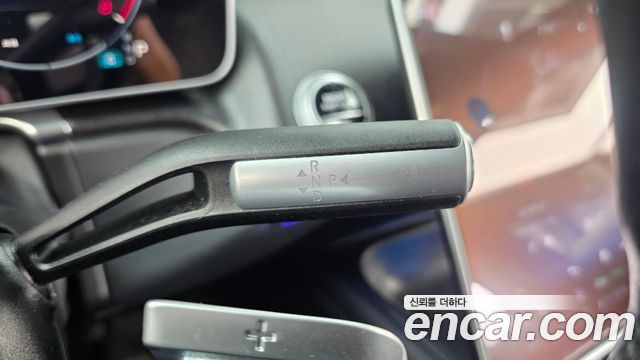 Mercedes-Benz S-Class 2023 — photo 12