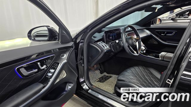 Mercedes-Benz S-Class 2023 — photo 13