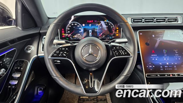 Mercedes-Benz S-Class 2023 — photo 19