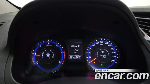 Hyundai i40 2012 — photo 11