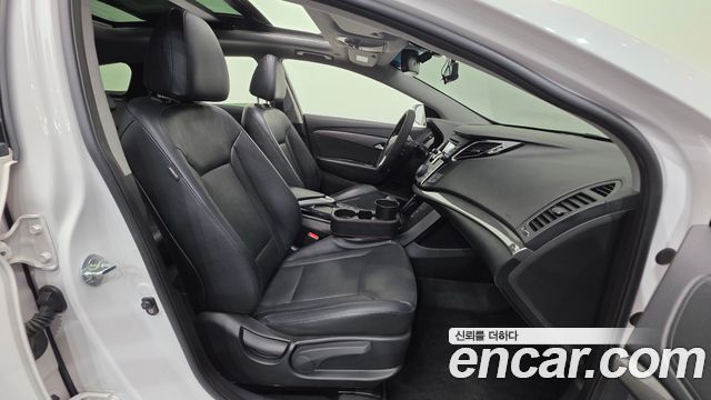 Hyundai i40 2012 — photo 13