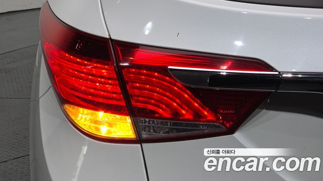 Hyundai i40 2012 — photo 9