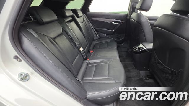 Hyundai i40 2012 — photo 32