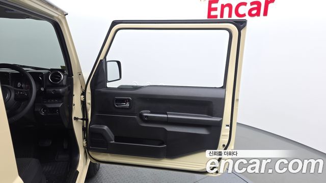 Suzuki Jimny 2025 — photo 15
