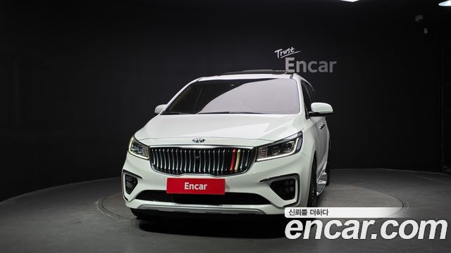 Kia Canival 2019 — photo 3
