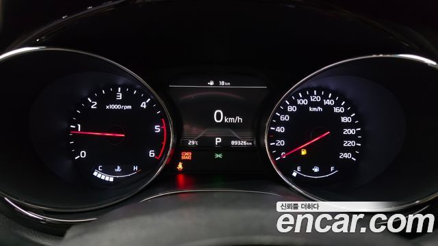 Kia Canival 2019 — photo 8
