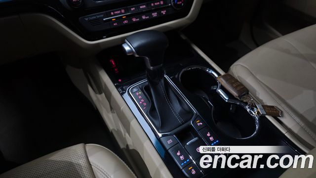 Kia Canival 2019 — photo 9
