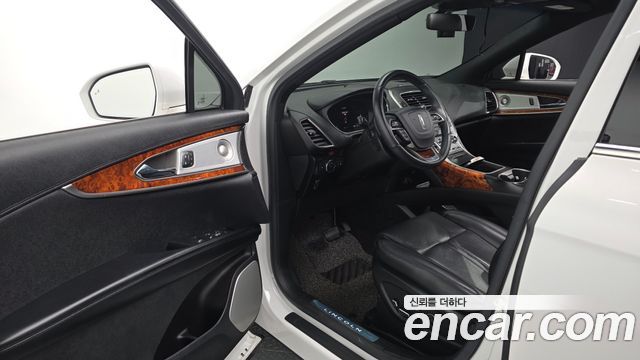 Lincoln Nautilus 2020 — photo 10