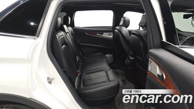 Lincoln Nautilus 2020 — photo 11