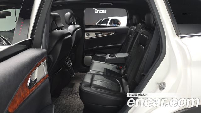 Lincoln Nautilus 2020 — photo 12