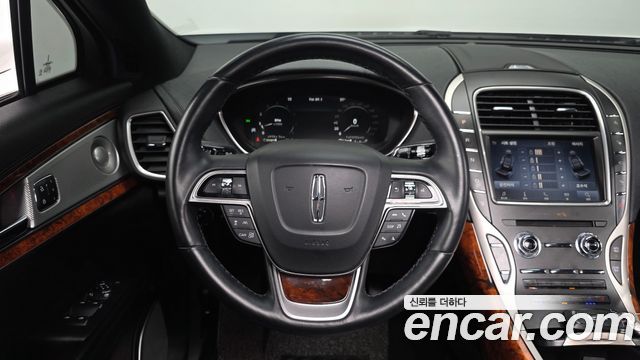 Lincoln Nautilus 2020 — photo 14