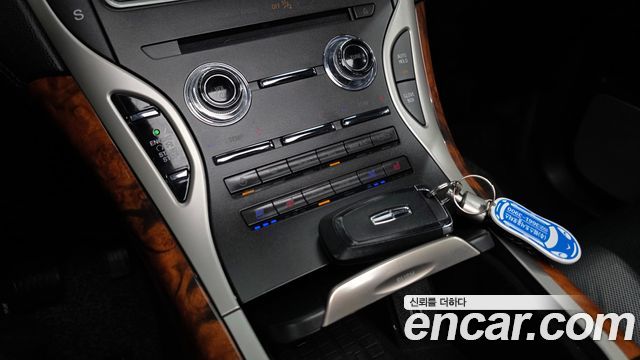 Lincoln Nautilus 2020 — photo 17